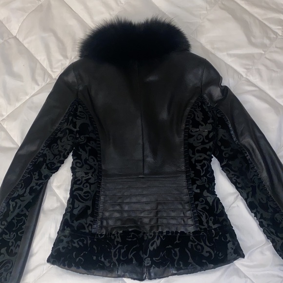 𝑅𝑎𝑏𝑏𝑖𝑡 𝑎𝑛𝑑 𝑐𝑜𝑤 𝐿𝑒𝑎𝑡ℎ𝑒𝑟 𝐽𝑎𝑐𝑘𝑒𝑡 - Picture 5 of 8